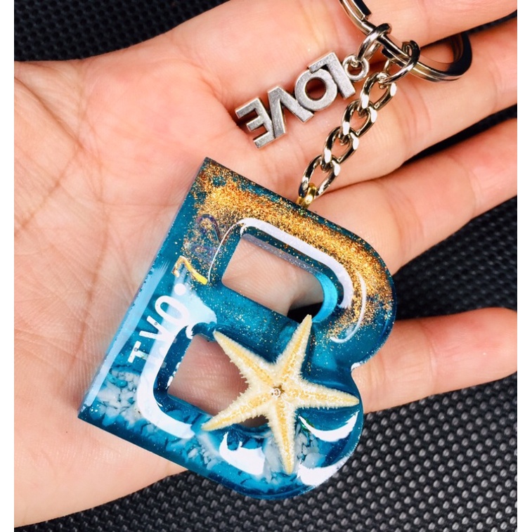 Móc khoá Chữ cái  Handmade sao biển thật nghệ thuật resin Diy quà lưu niệm Lilande