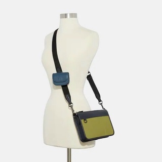 Túi nam đeo chéo Coach Heritage độc lạ