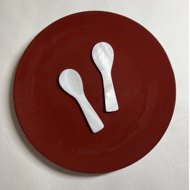 MUỖNG XÀ CỪ ĂN TRỨNG CÁ - SHELL CAVIAR SPOON