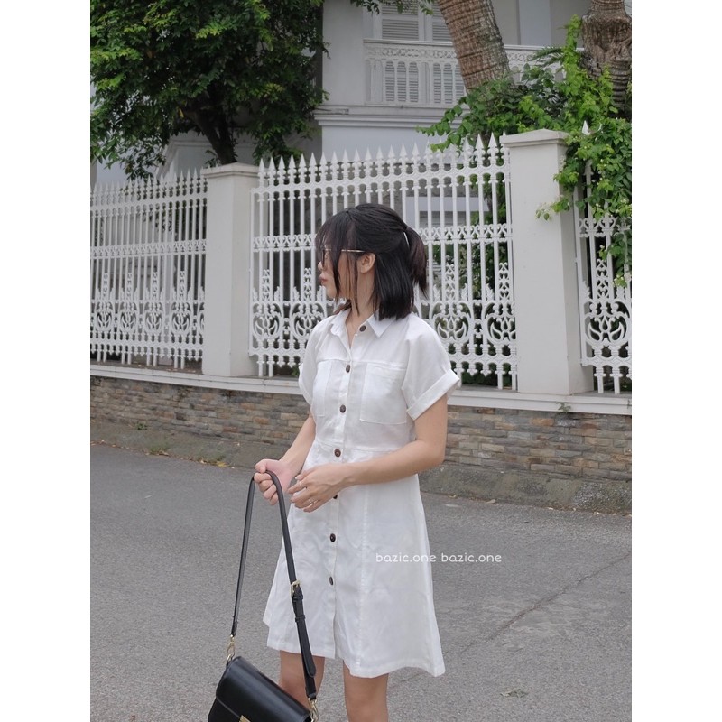 Váy cổ đức chiết eo dáng ngắn Bazic one | BigBuy360 - bigbuy360.vn