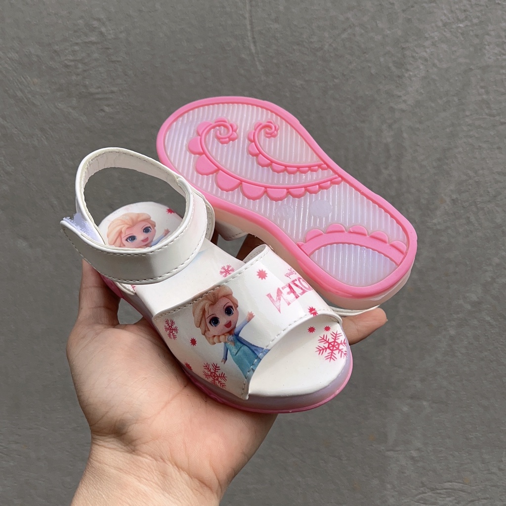 Sandal bé gái - dép quai hậu cho bé có đèn led họa tiết công chúa elsa Babybess led A2 ( có ảnh thật)