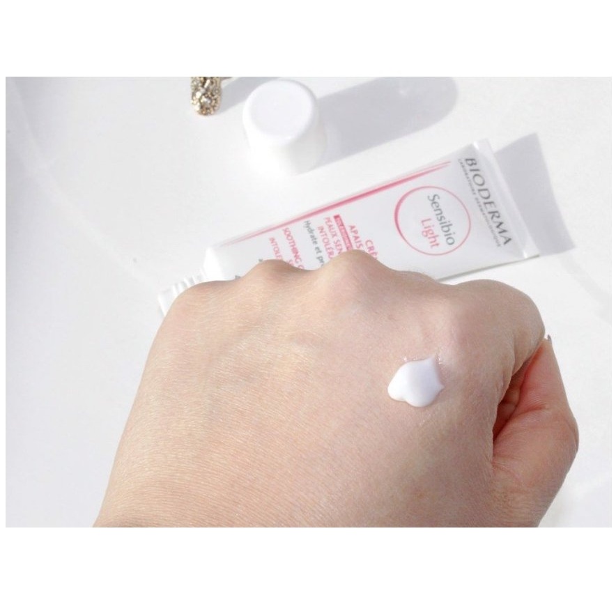 Kem dưỡng Bioderma Sensibio Light hồng