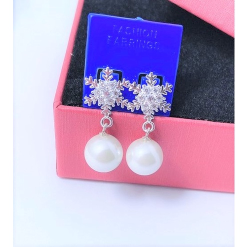 Bông tai hoa tuyết đính hạt trai, Khuyên tai chất liệu bạc ta sang trọng - Trang sức bạc Evasilver