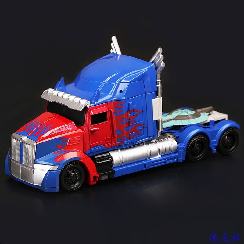 MÔ HÌNH TRANSFORMER OPTIMUS PRIME BMB H6001-1