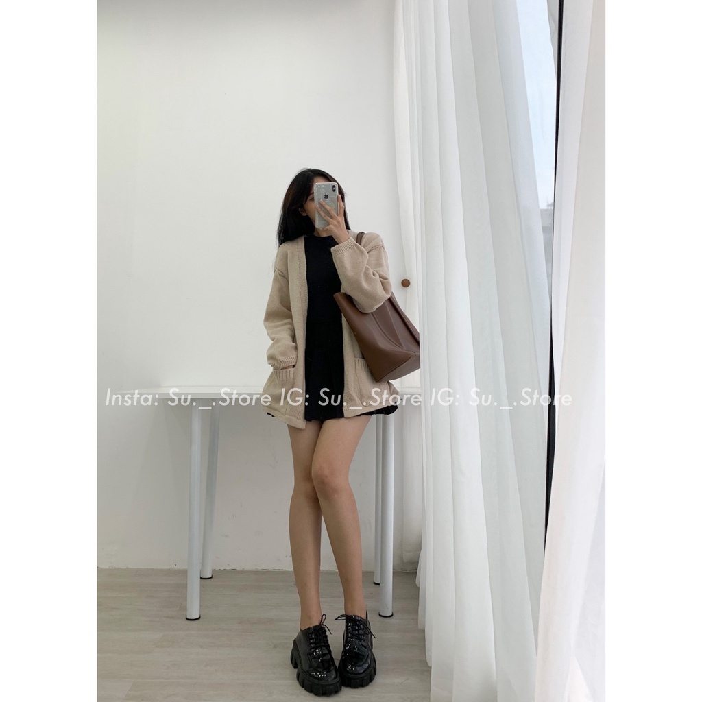 Áo cardigan len trơn 2 túi trước sọc lưng A2412 SUSTORE