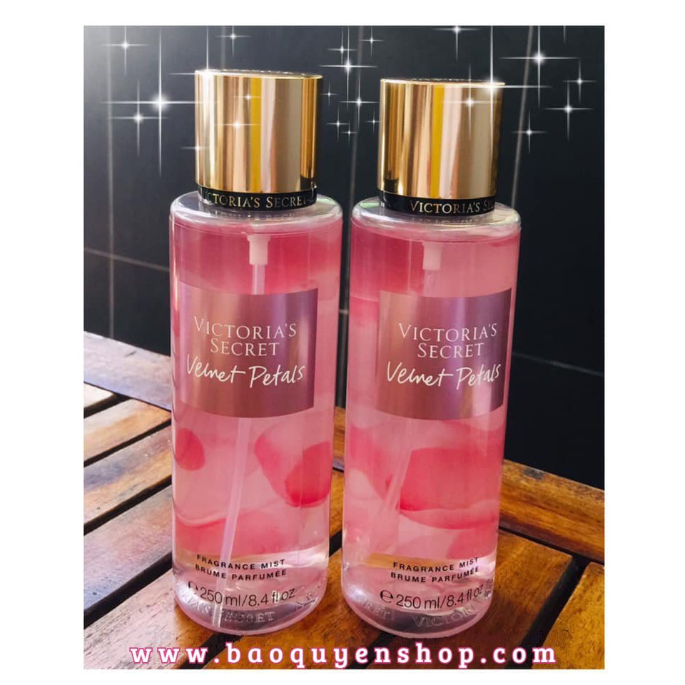 Xịt thơm mist tông nước hoa Victoria's Secret - Velvet Petals - Fragrance Mist 250mL