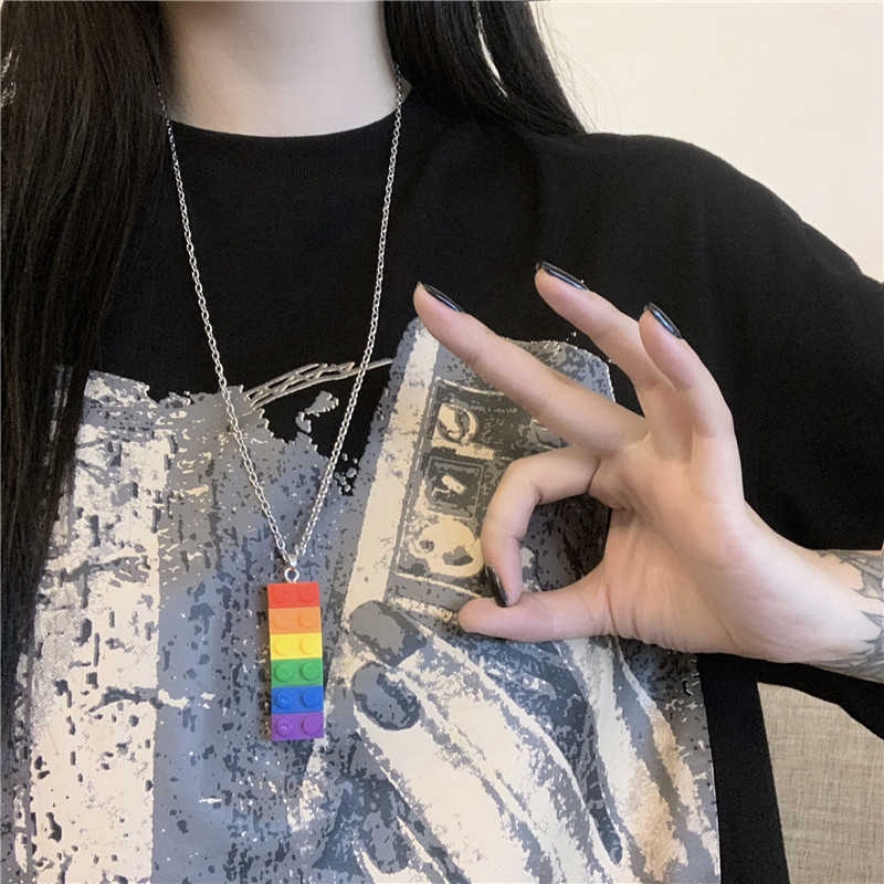 Dây chuyền mặt hình mảnh lắp ráp màu sắc cầu vồng độc đáo cho nam và nữ