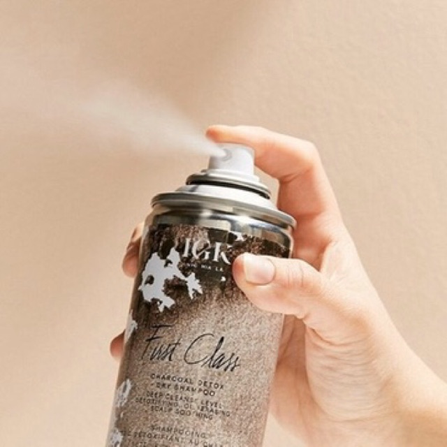 Dầu gội khô IGK First Class Charcoal Detox Dry Shampo
