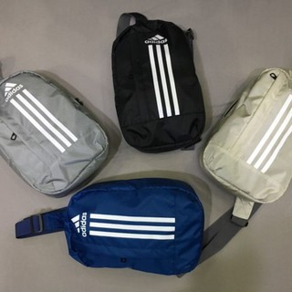 Túi đeo chéo nam mini in logo Adidas đen