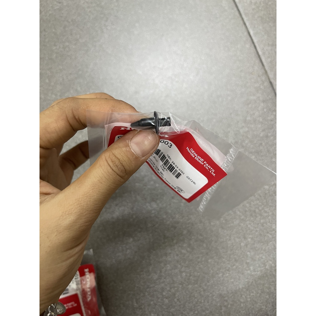 Chốt cài nhựa dành cho xe tay ga và xe số 90116SP0003