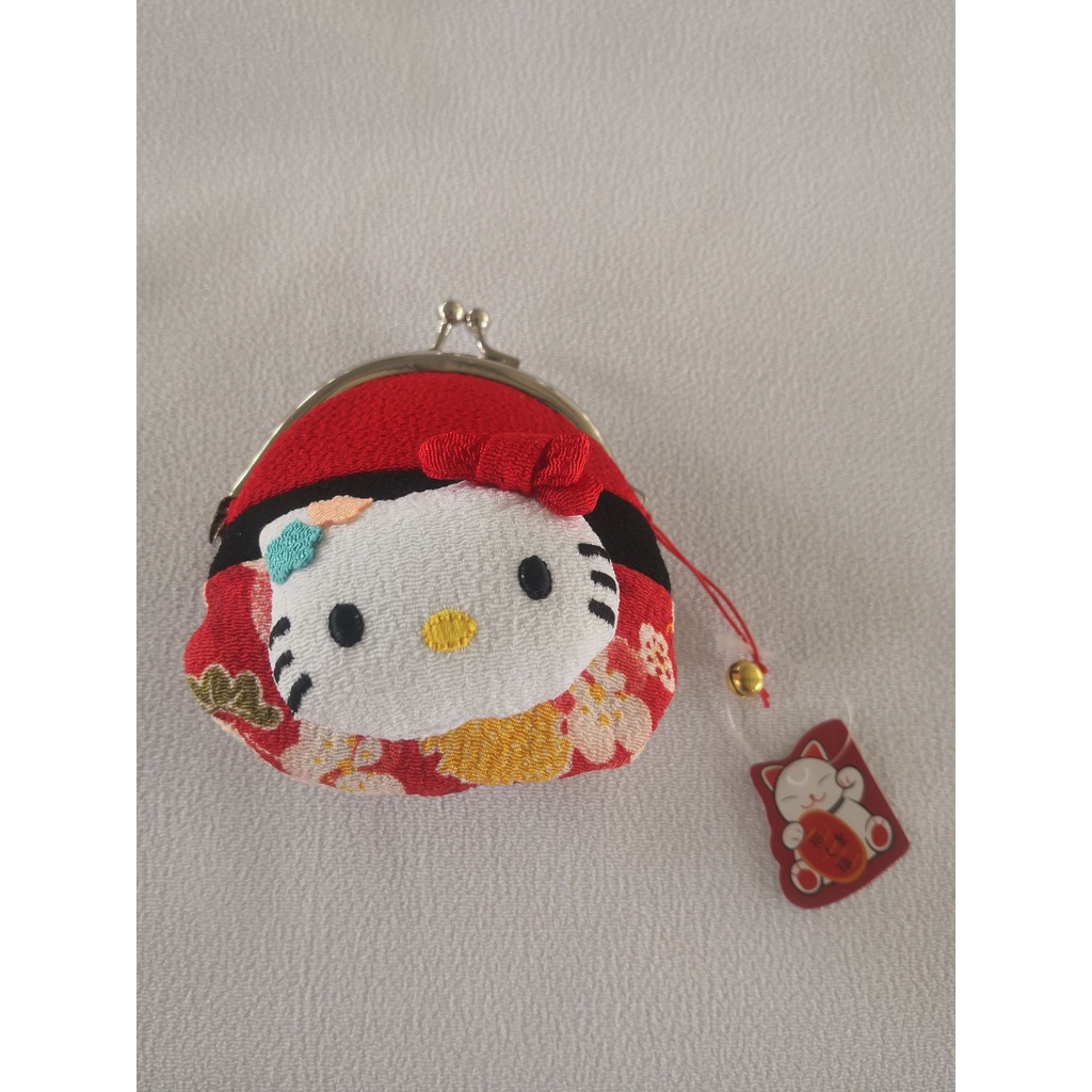Ví đựng tiền Hello Kitty 10cm x 11cm, nhỏ gọn xinh xắn độc đáo mới lạ.