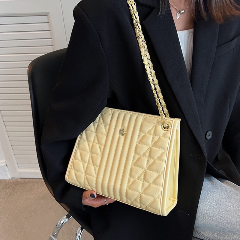 Túi Đeo Vai Phối Dây Xích Thời Trang Dễ Phối Đồ Cho Bạn Gái