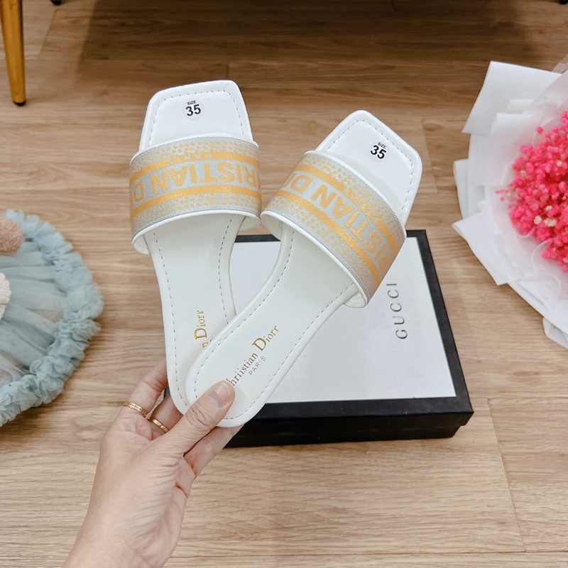 Xả kho 3 ngày: Dép nữ mũi vuông quai ngang bản to chữ vàng dii.or