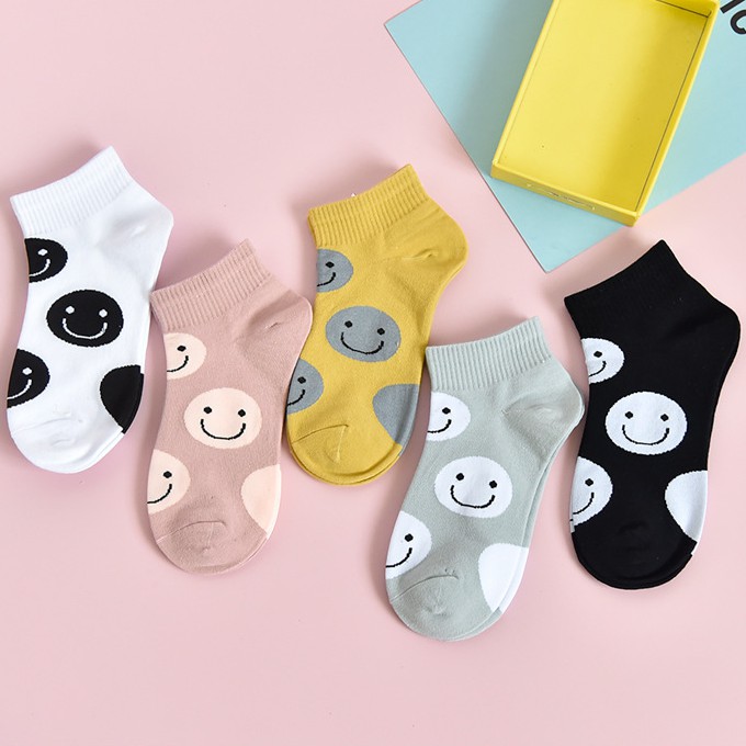 Tất cổ ngắn nữ thêu mặt cười