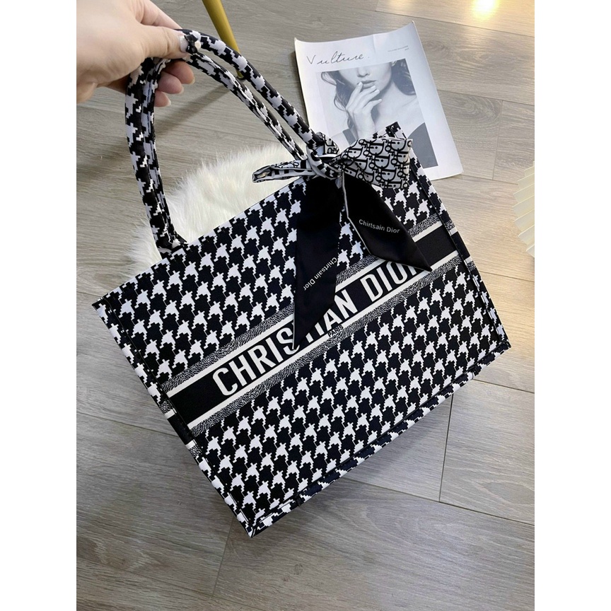 Túi Thời Trang Nữ Công Sở Kèm Khăn Lụa Siêu Hot TN435