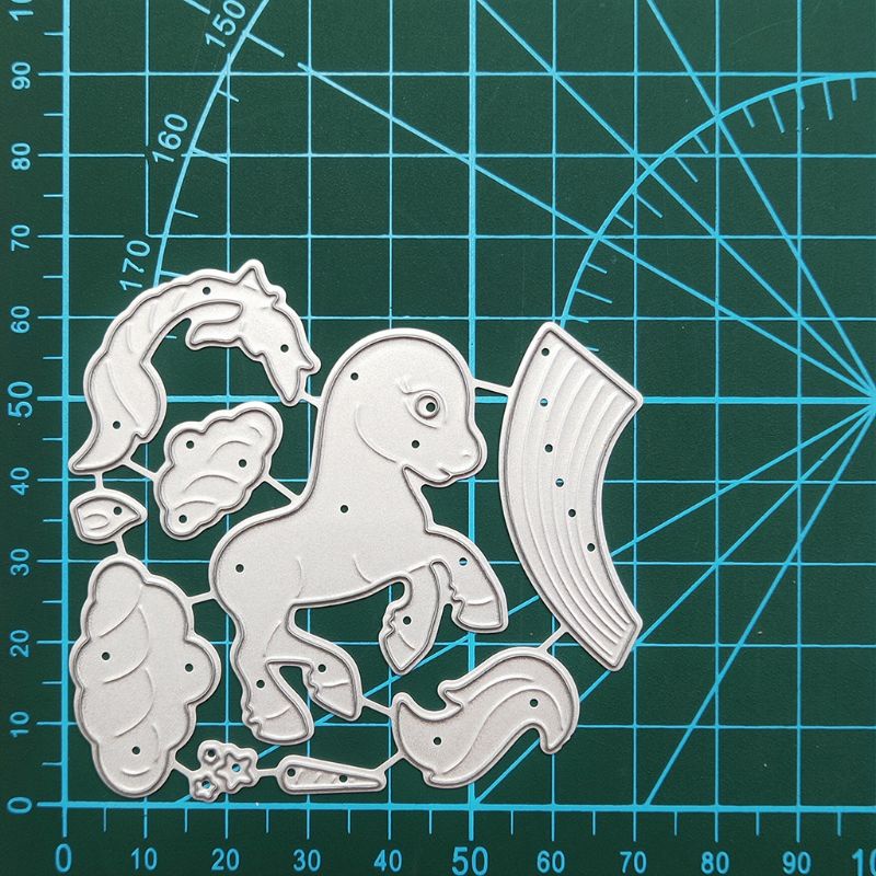 Khuôn Cắt Giấy Kim Loại Hình Ngựa Một Sừng Xinh Xắn Thẻ