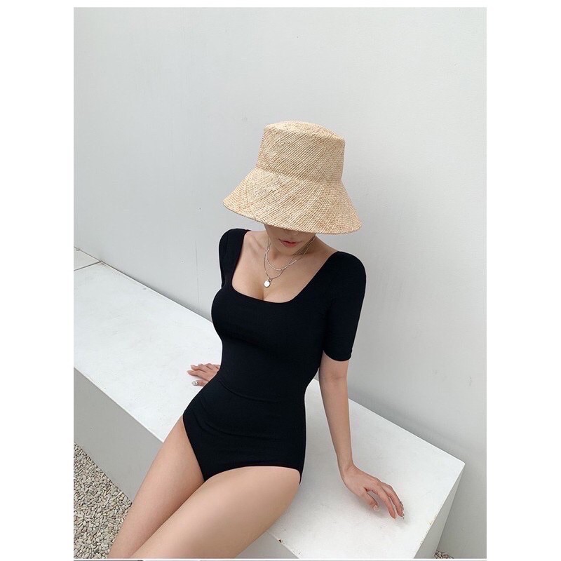Set bikini liền thân tay ngắn khoét lưng dây ngang đen