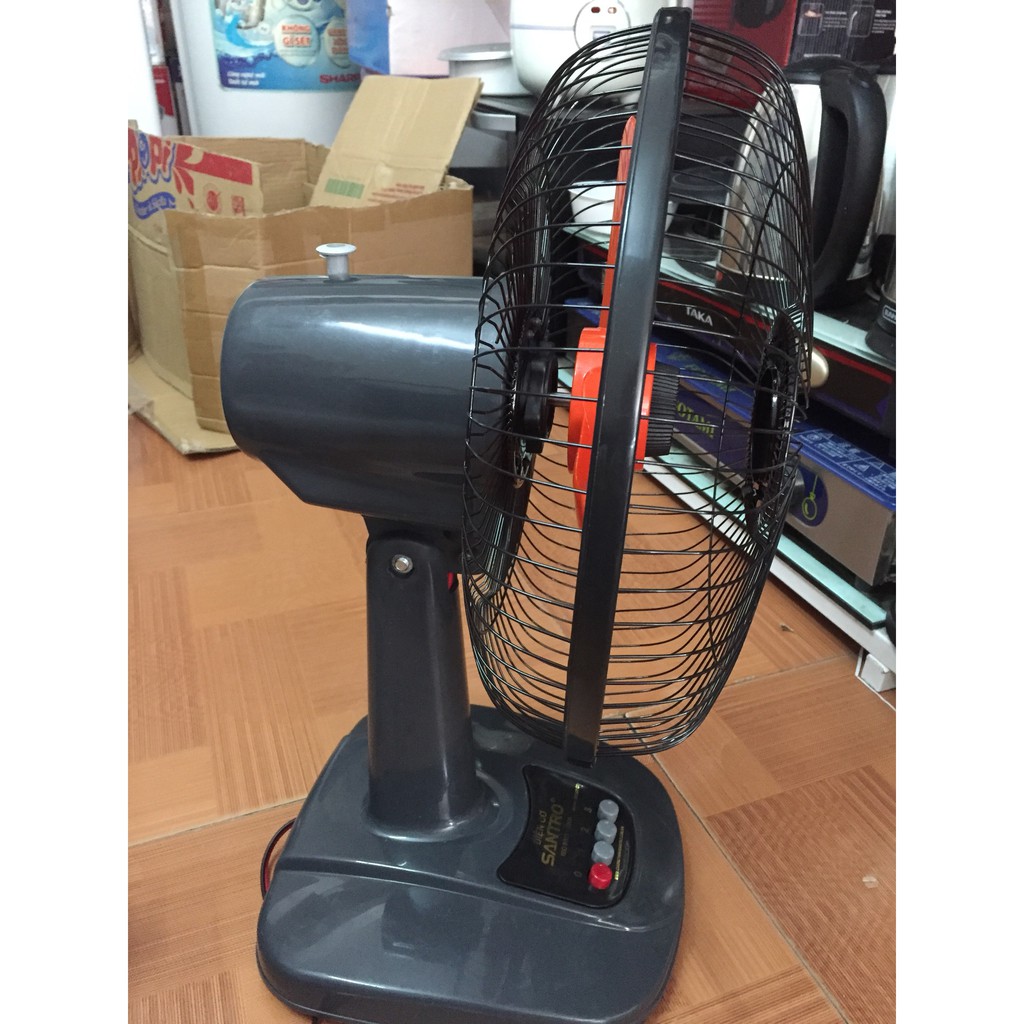 QUẠT ĐỂ BÀN KẸP BÌNH ẮC QUY 12V Loại có tút năng