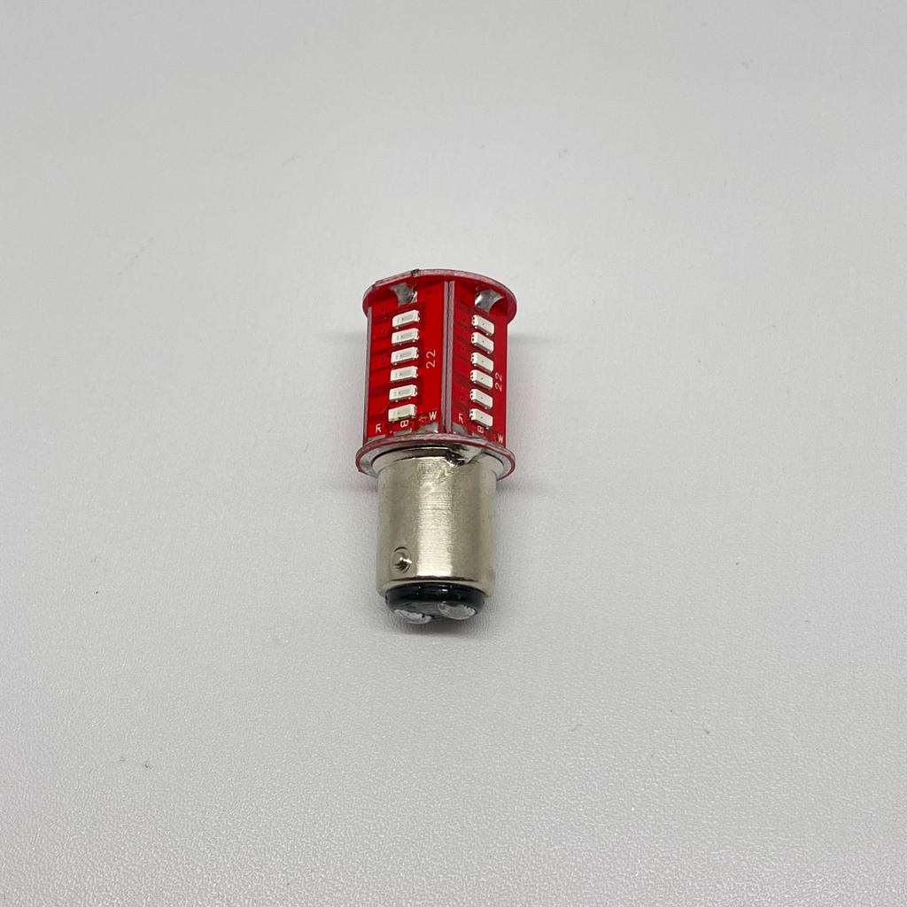 Đèn hậu chớp F1 Audi gắn cho các loại xe " chạy led "