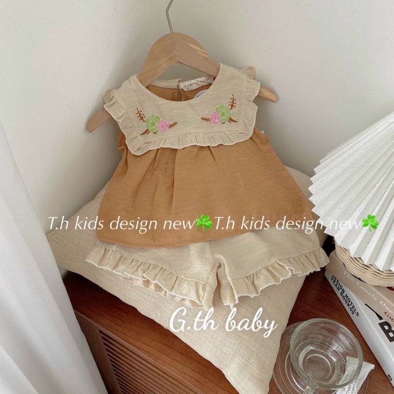 bộ đũi cổ thêu sát nách bé gái