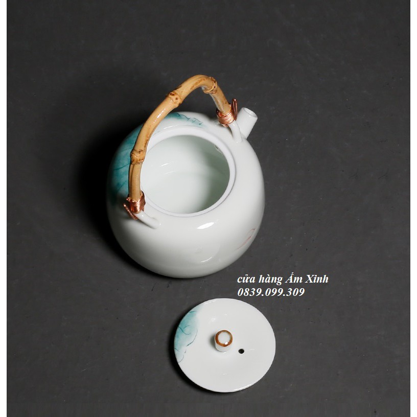 Ấm trà sứ trắng 150ml- Ngọc bảo liên đăng- hoạ tiết vẽ tay thủ công, ấm mới 100%