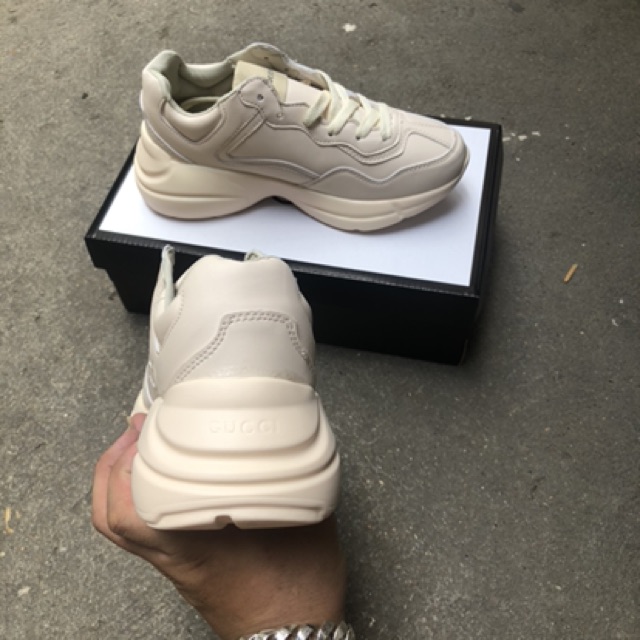 [Tặng hộp và dây giày+ tất thời trang , ảnh thật ] GIÀY THỂ THAO| kem trơn chữ nam nữ | BigBuy360 - bigbuy360.vn