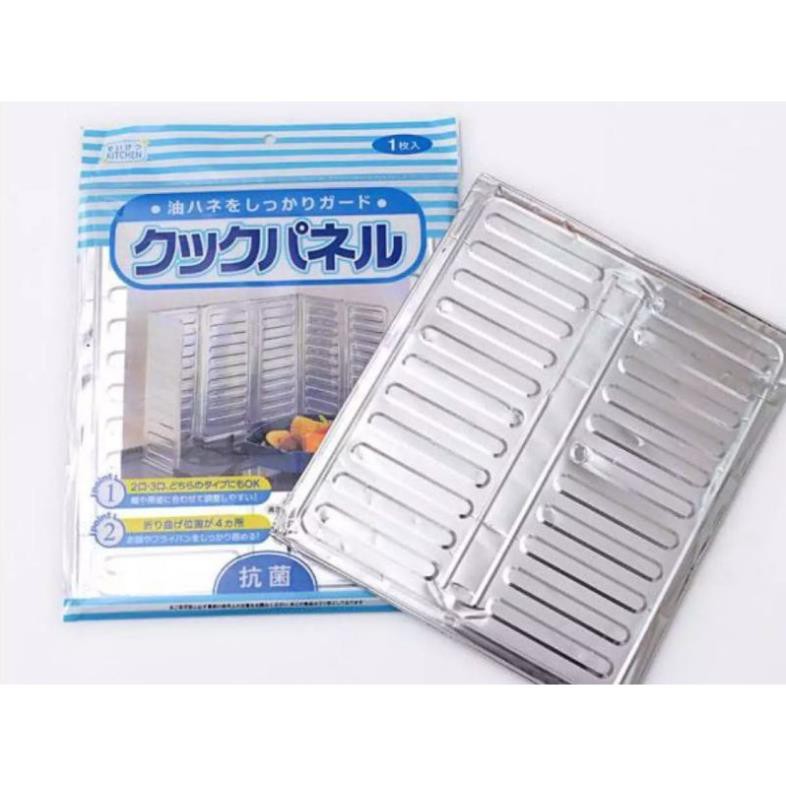 Tấm chắn dầu mỡ, kích thước 84 x 33cm. Chắn gió bếp ga hợp kim nhôm chịu nhiệt cao. Ngăn dầu mỡ bắn lên tường