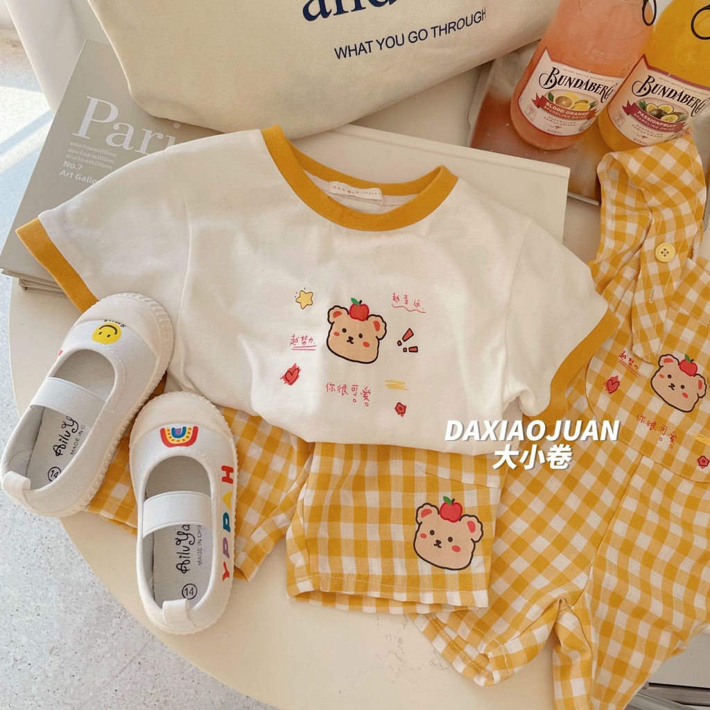 Bộ Áo Thun Tay Ngắn Và Quần Yếm In Họa Tiết Hoạt Hình Phong Cách Nhật Bản Dành Cho Bé Gái