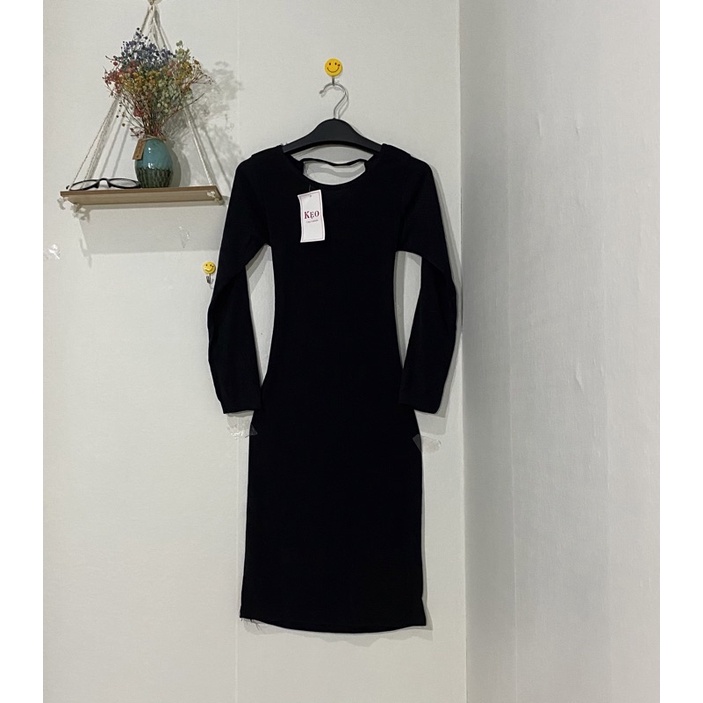 Đầm body form dáng dài( đan dây sau lưng)