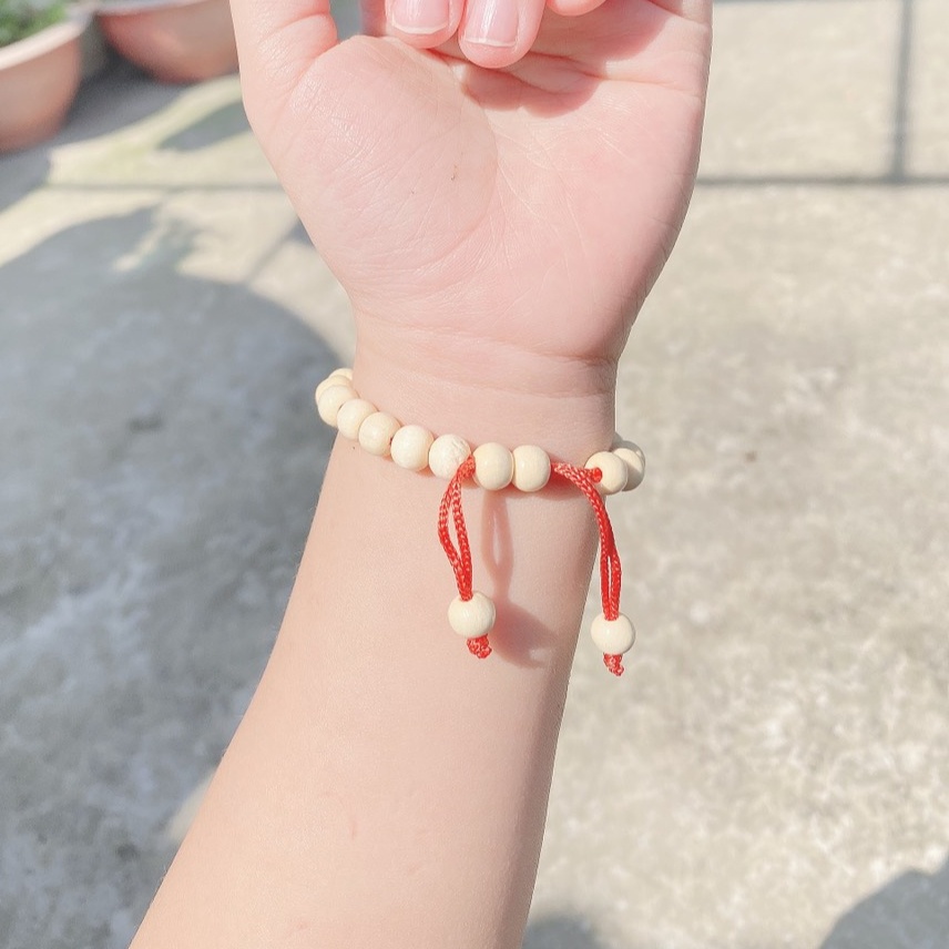 Vòng tay dâu tằm chỉ đỏ Evasilver, đem lại may mắn và bình an cho bé