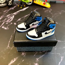 Móc Khóa Giày Jordan  - Mô Hình Giày Sneaker Tỉ lệ 1/6