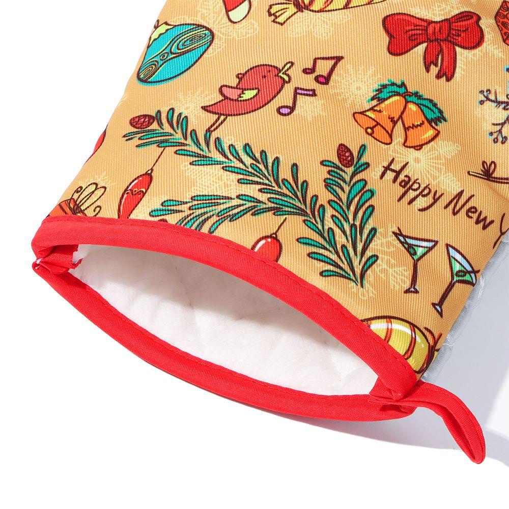 Set 2 Găng Tay Chịu Nhiệt Họa Tiết Ông Già Noel Dùng Cho Lò Vi Sóng