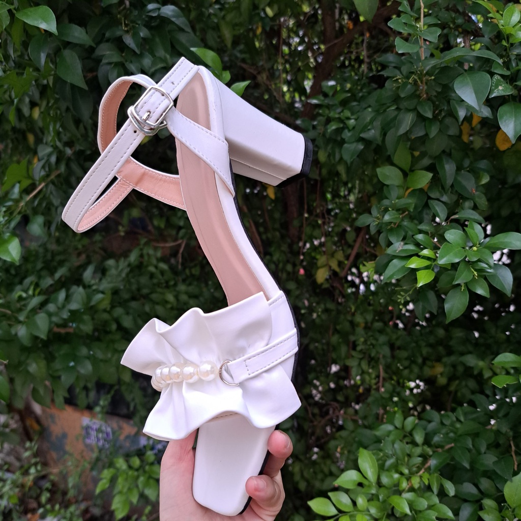 HCM Giày sandal cao gót big size nữ 40 41 42 43, xăng đan quai ngang đính ngọc siêu xinh thời trang mũi vuông cao 7 phân