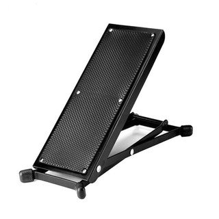 Gác chân tập đàn guitar