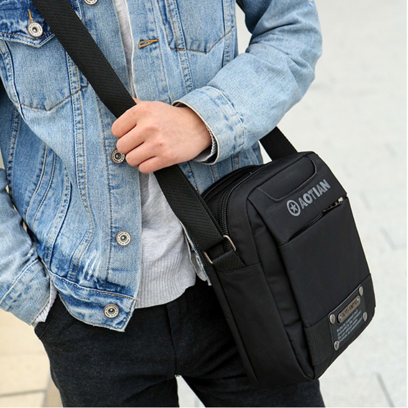 Túi đeo chéo nam, vải chống thấm nước cao cấp,chất vải bền đẹp, nhiều ngăn chứa đồ, phong cách thời trang trẻ Hàn Quốc | BigBuy360 - bigbuy360.vn