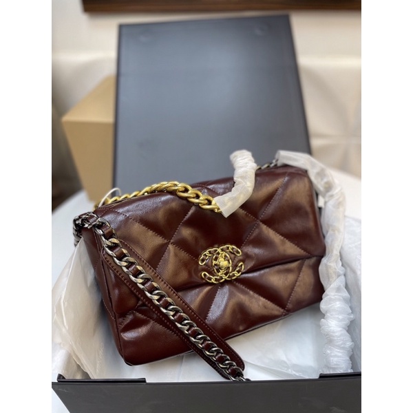 Túi 19 nắp gập da mềm màu đỏ mận size 26cm