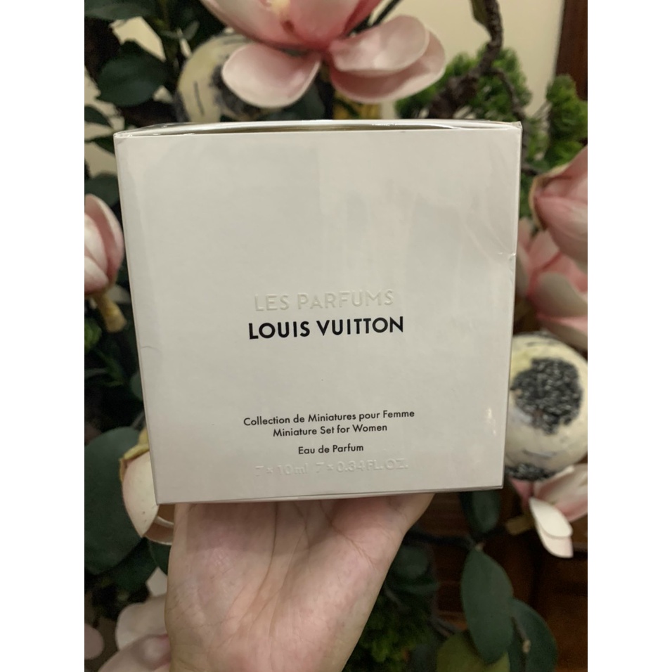 Mới - SET NƯỚC HOA L.V 7 CHAI MINI supe 10ml
