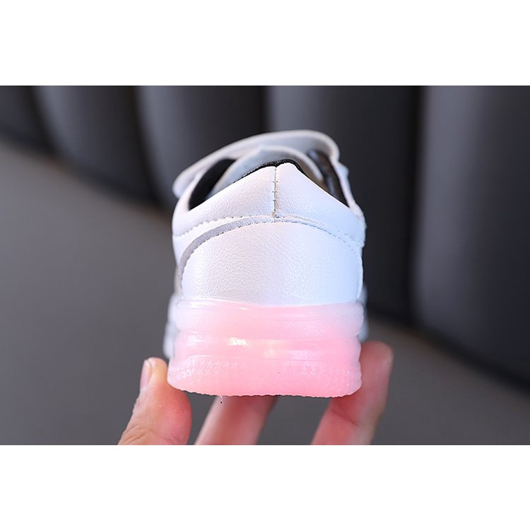 Giày Thể Thao Da Có Đèn Led Cho Bé 1-8 Tuổi