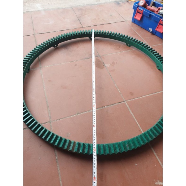 Bánh răng vanh máy trộn 135 răng 9 lỗ ốc vanh 91,5cm