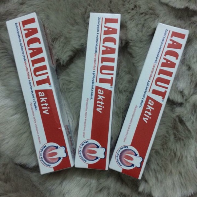 Kem đánh răng LACALUT AKTIV