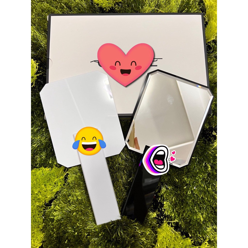 GƯƠNG CHANEL CẦM TAY