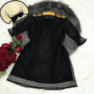 Combo 200k cua khách xem live nha mọi người, combo gồm 12 chân váy 20k của khách xem và đặt trên live nhé mọi người $$$$
