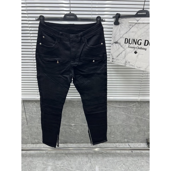 Quần bò khoá ống tạo nhăn mang lại sự tự tin tối đa cho người mặc -T010