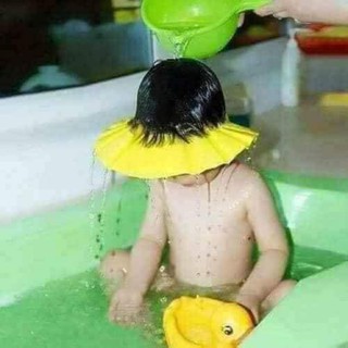 Mũ tắm chắn nước cho bé