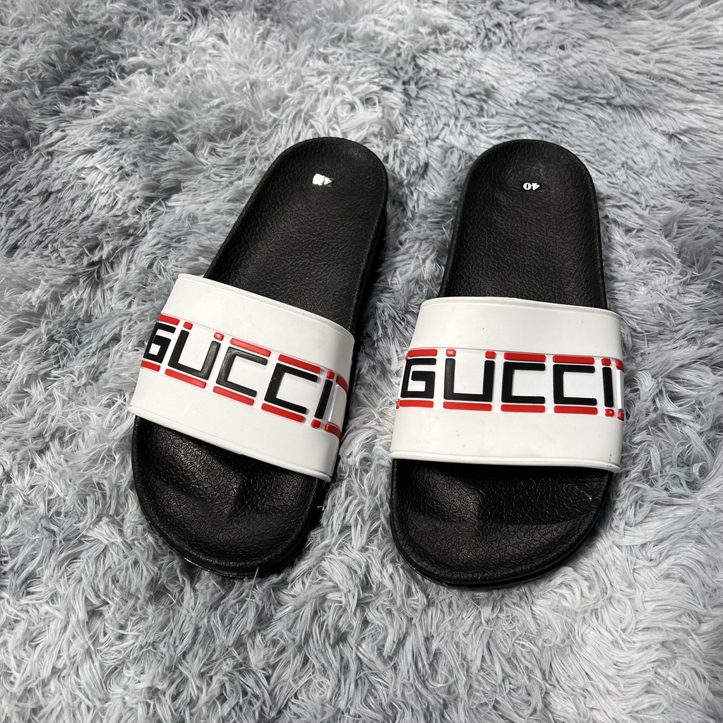 Dép Thể Thao Nam Nữ Gucci Chẩt Liệu Cao Su Kiểu Dáng Unisex