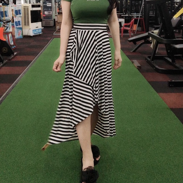 <CHÂN VÁY SỌC BIGSIZE >