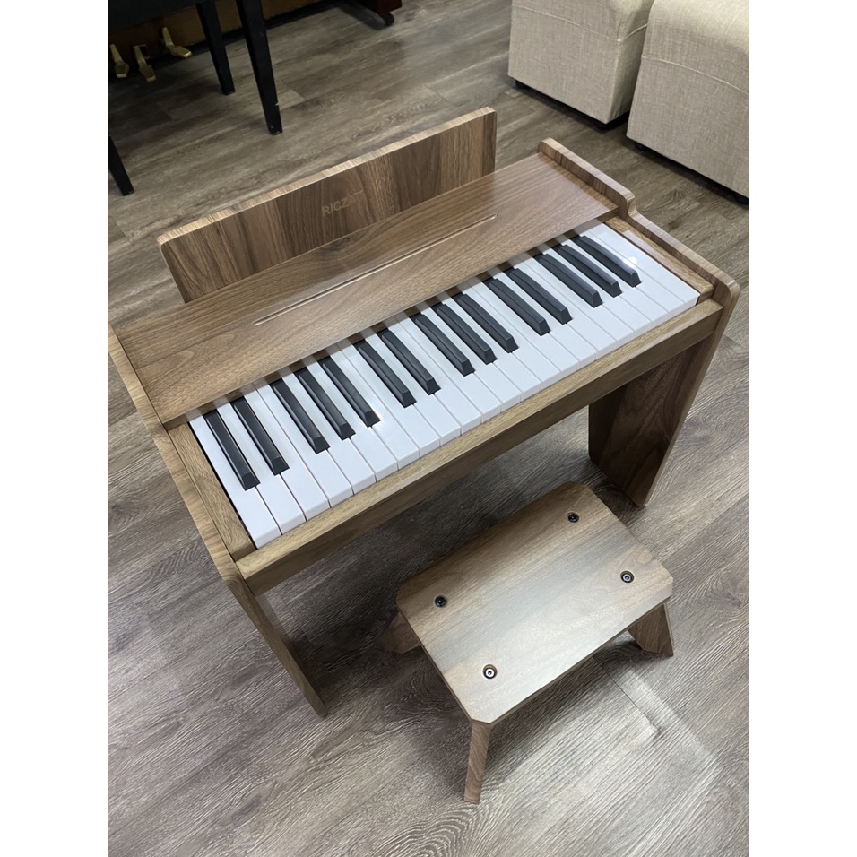 Piano Điện cho bé chất liệu gỗ cao cấp chống ấm tốt, âm thanh siêu hay, thích hợp cho bé học đàn và làm quen âm nhạc