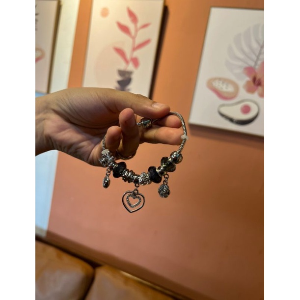 Vòng tay/Lắc tay Charm Pandora đính đá mạ bạc có chốt mở