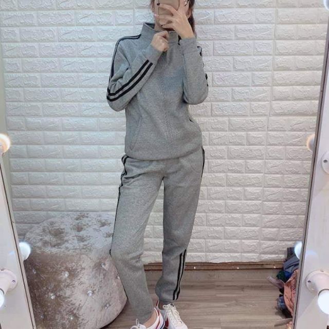 Bộ đồ thể thao 4 màu
