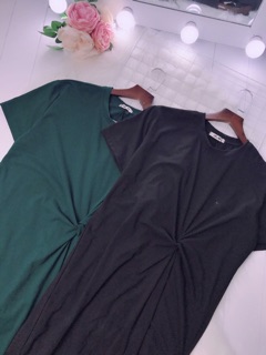 Đầm xoắn eo form oversize